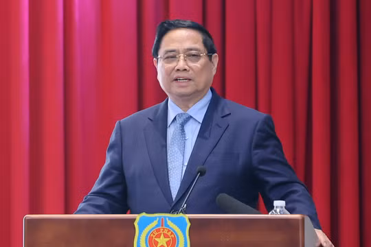 Thủ tướng: Xử lý nghiêm hành vi trục lợi chính sách, cấp trên 'hợp thức hóa' cho cấp dưới