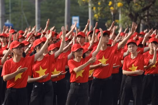 Hơn 5.000 bạn trẻ hội tụ, khám phá bản sắc dân tộc tại Ngày hội Văn hóa 2025