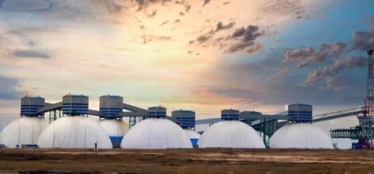 Châu Âu đẩy giá LNG toàn cầu tăng vọt