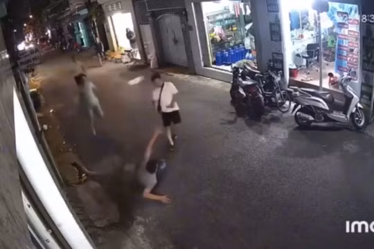 TP. HCM: Đã triệu tập 2 thanh niên đuổi đánh người đàn ông đến bất tỉnh