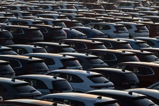 Các hãng xe lên kế hoạch sản xuất nhiều xe giá rẻ hơn khi nhận thấy khách hàng đang 'cháy túi'