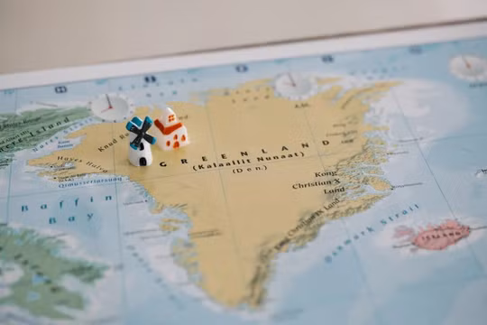 Thủ tướng Greenland đề xuất bầu cử sớm, cấm quyên góp chính trị từ nước ngoài