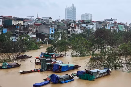 Hà Nội: Dừng hoạt động bến khách ngang sông, khu vui chơi giải trí trên mặt nước khi bão số 3 đổ bộ