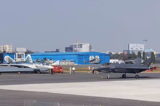 Ấn Độ tăng cường phát triển máy bay chiến đấu tàng hình