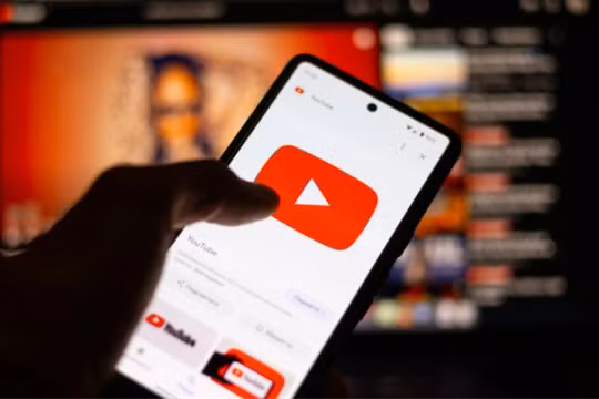 YouTube chi 24,5 triệu USD dàn xếp vụ kiện đình chỉ tài khoản Tổng thống Donald Trump