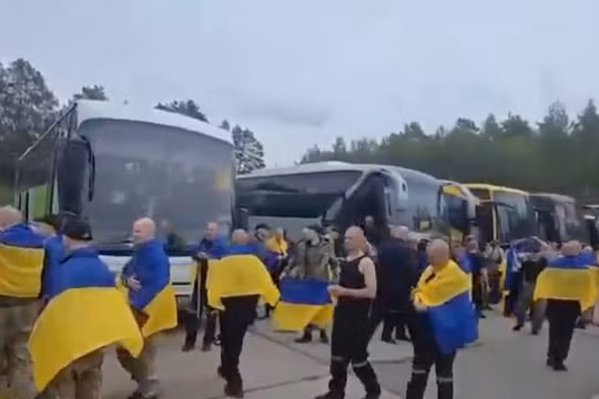 Nga và Ukraine cáo buộc lẫn nhau làm gián đoạn trao đổi tù binh