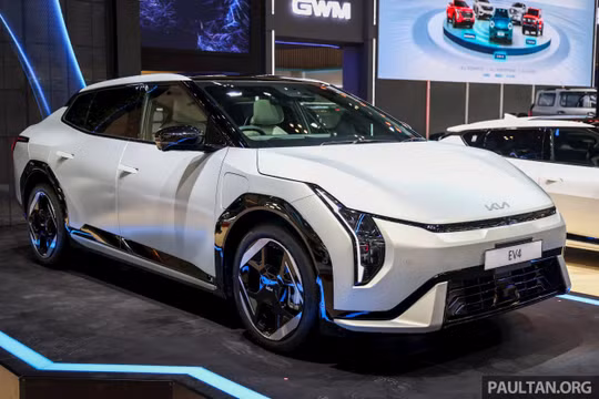 Xe điện Kia EV4 ra mắt Đông Nam Á, sạc một lần chạy 630 km