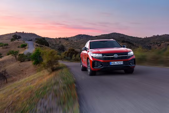 VW Touareg 2025 chính thức ra mắt khách Việt, giá cao nhất 4 tỷ đồng