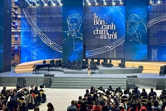 Vụ hủy show 'Về đây bốn cánh chim trời': Sở Văn hóa và Thể thao Hà Nội mời đại diện Công ty TNHH Ngọc Việt Education đến làm việc