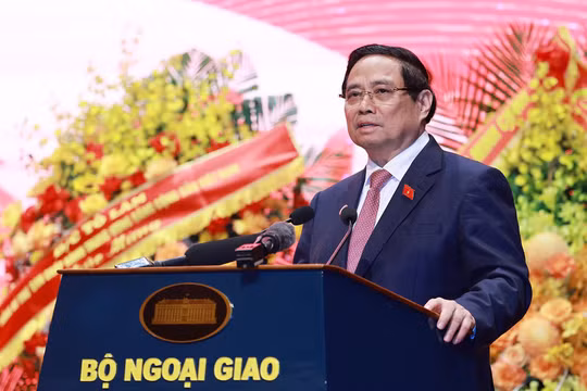 Cán bộ ngoại giao phải là 'người truyền cảm hứng' về một Việt Nam bản lĩnh, nhân văn và hiện đại