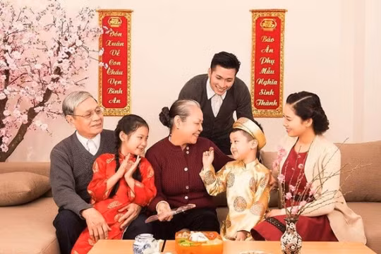 Mức tiền chúc thọ năm 2026 được nhiều địa phương chi cao hơn quy định chung