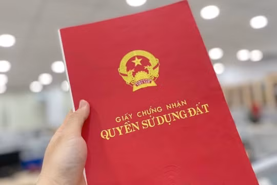 Đề xuất phân quyền cho cấp xã cấp sổ đỏ