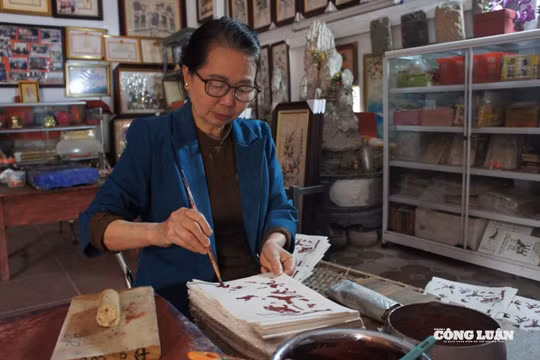 UNESCO xem xét hồ sơ tranh Đông Hồ của Việt Nam