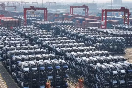 Bắc Kinh kịch liệt phản đối lệnh cấm xe thông minh dùng công nghệ Trung Quốc