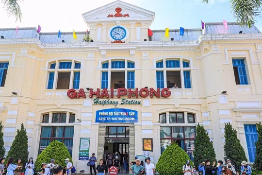 Ngành đường sắt mở bán vé tàu Tết tuyến Hà Nội - Hải Phòng