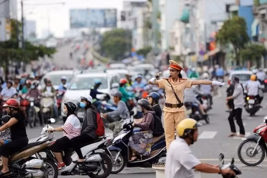 Giữ vững công tác bảo đảm trật tự, an toàn giao thông trong thời gian sắp xếp bộ máy
