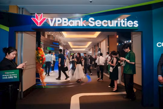 Những yếu tố thuận lợi khi cổ phiếu VPX lên sàn