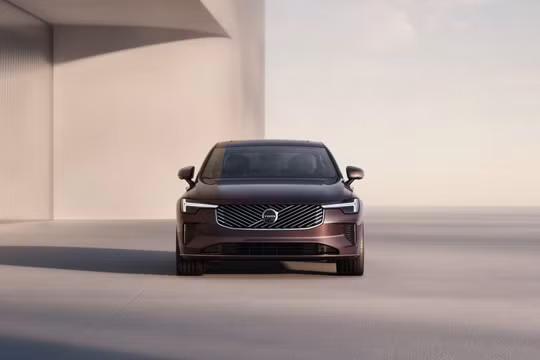 Chi tiết Volvo S90 2025 giá 2,75 tỷ đồng chính thức ra mắt khách Việt
