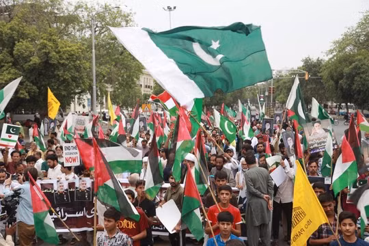 Iran nói Pakistan sẽ đáp trả hạt nhân nếu Israel tấn công hạt nhân