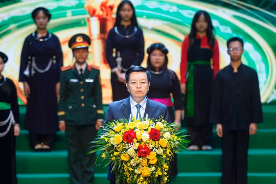 Phó Thủ tướng Mai Văn Chính: Tạo nguồn cán bộ dân tộc thiểu số từ học sinh, sinh viên xuất sắc