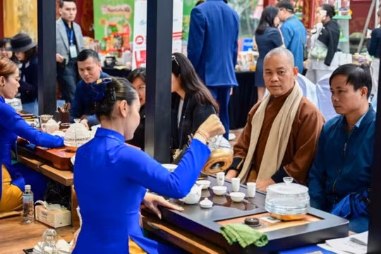 Huế khai mở lễ hội trà quốc tế đầu tiên, kết nối nghệ nhân năm châu