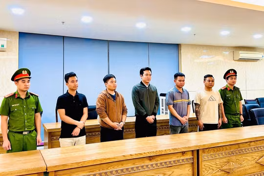 Đà Nẵng khởi tố 5 đối tượng lừa đảo chạy án cho đường dây rửa tiền 67.000 tỷ đồng