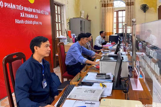 Bộ Chính trị hướng dẫn xây dựng phương án nhân sự cấp uỷ cấp tỉnh, cấp xã sau sáp nhập