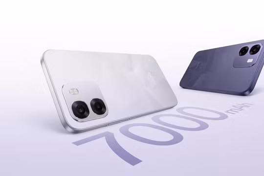 Cận cảnh OPPO A6t Pro: Pin 7000 mAh và kháng nước IP69