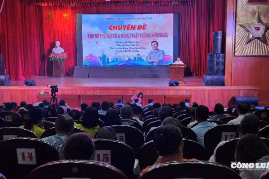 Vũ Thư (Hưng Yên): Nâng cao vai trò phụ nữ trong kỷ nguyên số nhân dịp 20/10