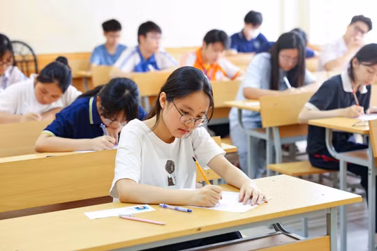 Thí điểm thi tốt nghiệp THPT trên máy tính
