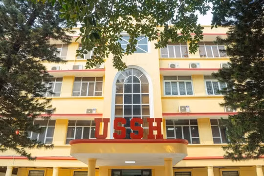 Trường Đại học Khoa học Xã hội và Nhân văn dừng xét tuyển tổ hợp C00 ở 15 ngành, khối D66 bị loại khỏi tuyển sinh