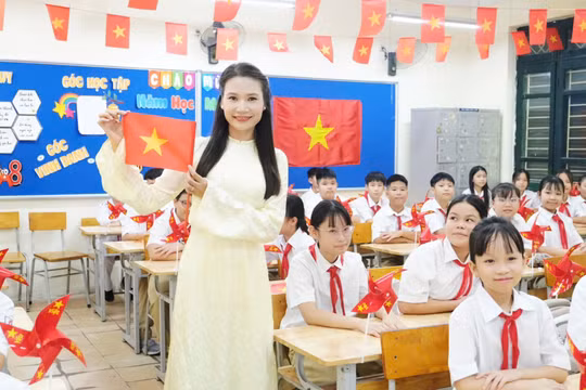 58% giáo viên THCS hài lòng với nghề dù thu nhập còn thấp