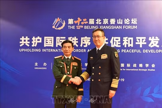 Đại tướng Phan Văn Giang gặp song phương và tiếp xúc bên lề Diễn đàn Hương Sơn Bắc Kinh lần thứ 12