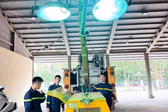 Sẵn sàng phương tiện, trang thiết bị chuyên dụng, chủ động ứng cứu sự cố thiên tai