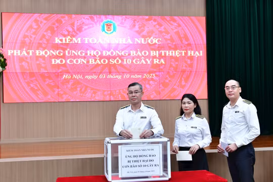 Kiểm toán nhà nước quyên góp ủng hộ đồng bào khắc phục hậu quả thiên tai, bão lũ