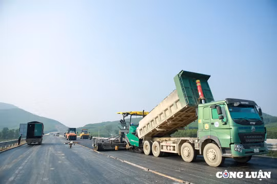 Chuẩn bị khánh thành, khởi công nhiều dự án trọng điểm dịp 30/4