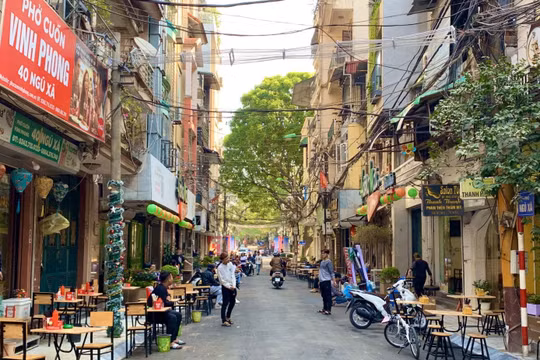 Hà Nội: Làng nghề, tuyến phố đi bộ sắp thành 'vùng đất vàng' thương mại, văn hóa