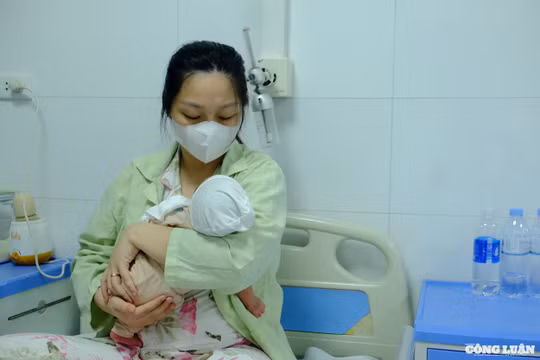 Chủ động bảo vệ trẻ khi ca mắc COVID-19, gia tăng tại Hà Nội