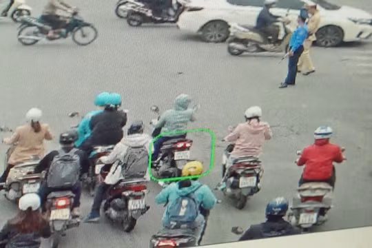 Thông qua camera giám sát, CSGT Hà Nội xử lý nhiều trường hợp vi phạm