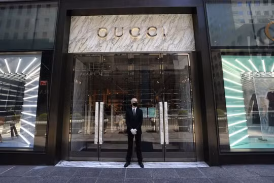 Gucci bán mảng mỹ phẩm cho L’Oreal, thu về 6 tỷ USD để tái cơ cấu