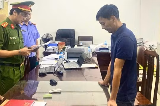 Hàng nghìn tấn phân bón giả được phát hiện tại Hoà Bình