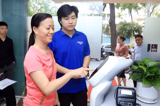 Hà Nội triển khai 15 tiện ích miễn phí tại trung tâm hành chính công