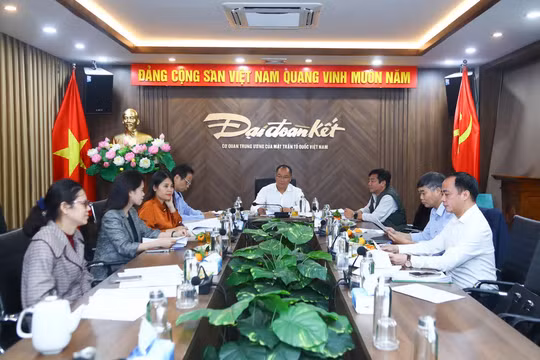 Giải thưởng Vinh danh Người truyền lửa: Bình chọn gương mặt truyền cảm hứng