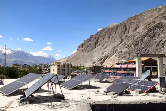Phía sau 'cuộc cách mạng' pin năng lượng mặt trời trên mái nhà ở Pakistan