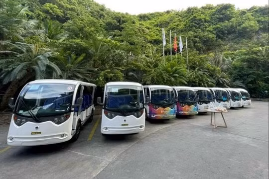 Cát Bà vận hành thử giao thông xanh, hướng tới đảo du lịch không khí thải đầu tiên ở Việt Nam