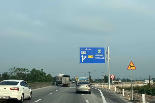 Phân luồng kịp thời phương tiện di chuyển trên cao tốc Bắc - Nam
