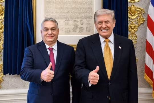 Mỹ miễn trừ Hungary khỏi lệnh trừng phạt dầu mỏ Nga