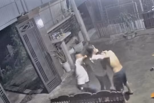 Hà Tĩnh: Người đàn ông bị hành hung tại nhà riêng