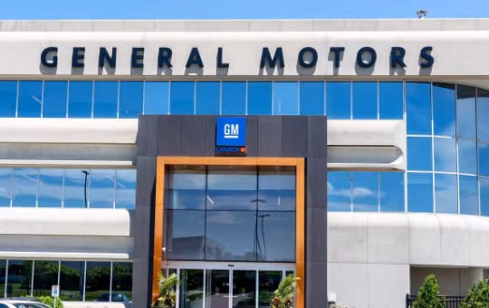 GM đạt cột mốc lịch sử giúp xóa bỏ nỗi lo xe điện hết pin giữa đường