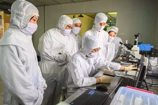 Học phí ngành bán dẫn lên tới gần 95 triệu đồng/năm